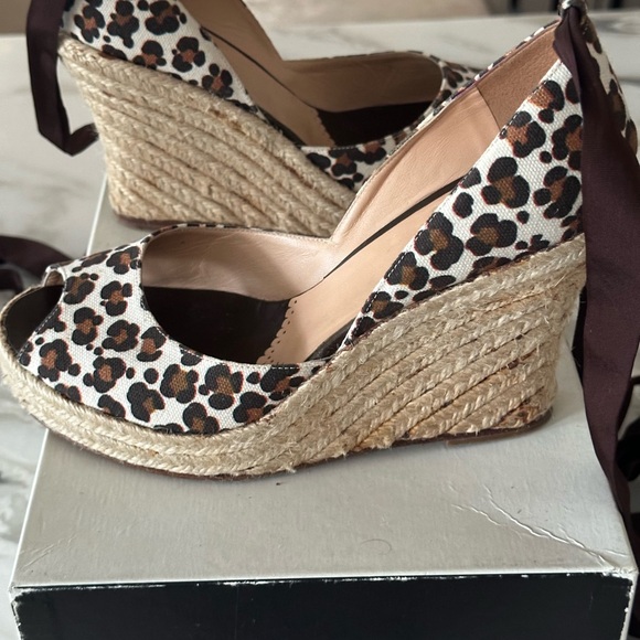 Vintage Moschino Animal Print wedge ankle strap shoes w/ribbon tie. size -6.5 - Picture 2 of 14